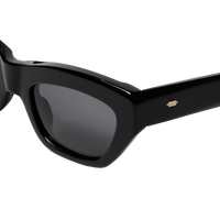 Concept 3 - Black / Black